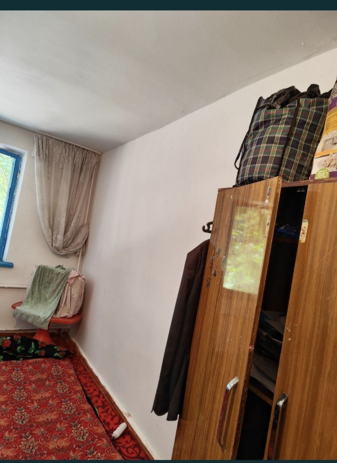 Продаётся 1-комнатная квартира, в бывшем семейном общежитие, Яккасарай