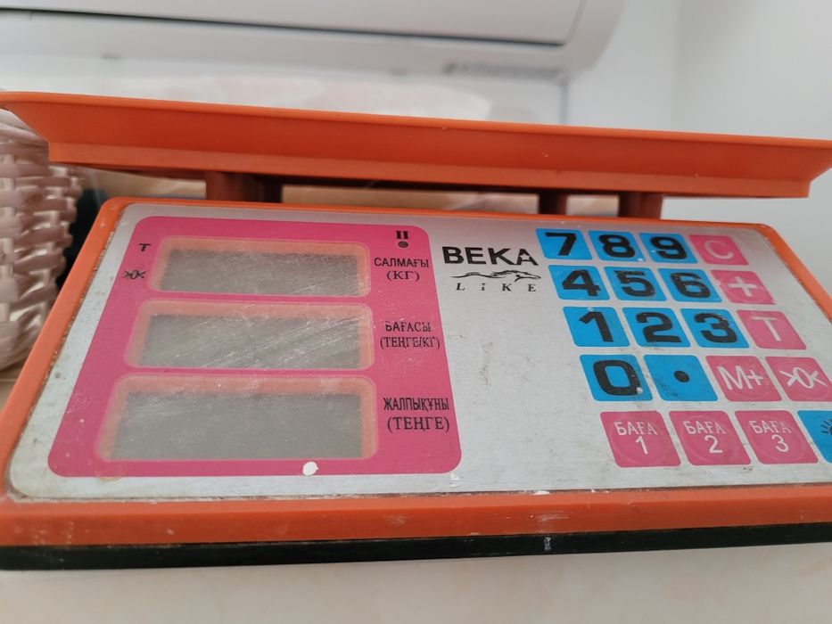 Весы для взвешивания продуктов