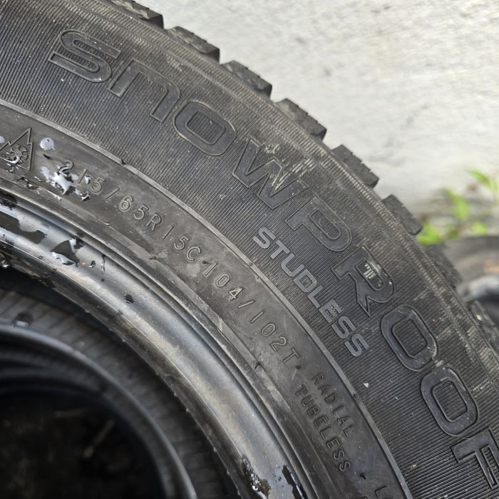 2x 215/65/15C M+S NOKIAN 2021 Stare impecabila
