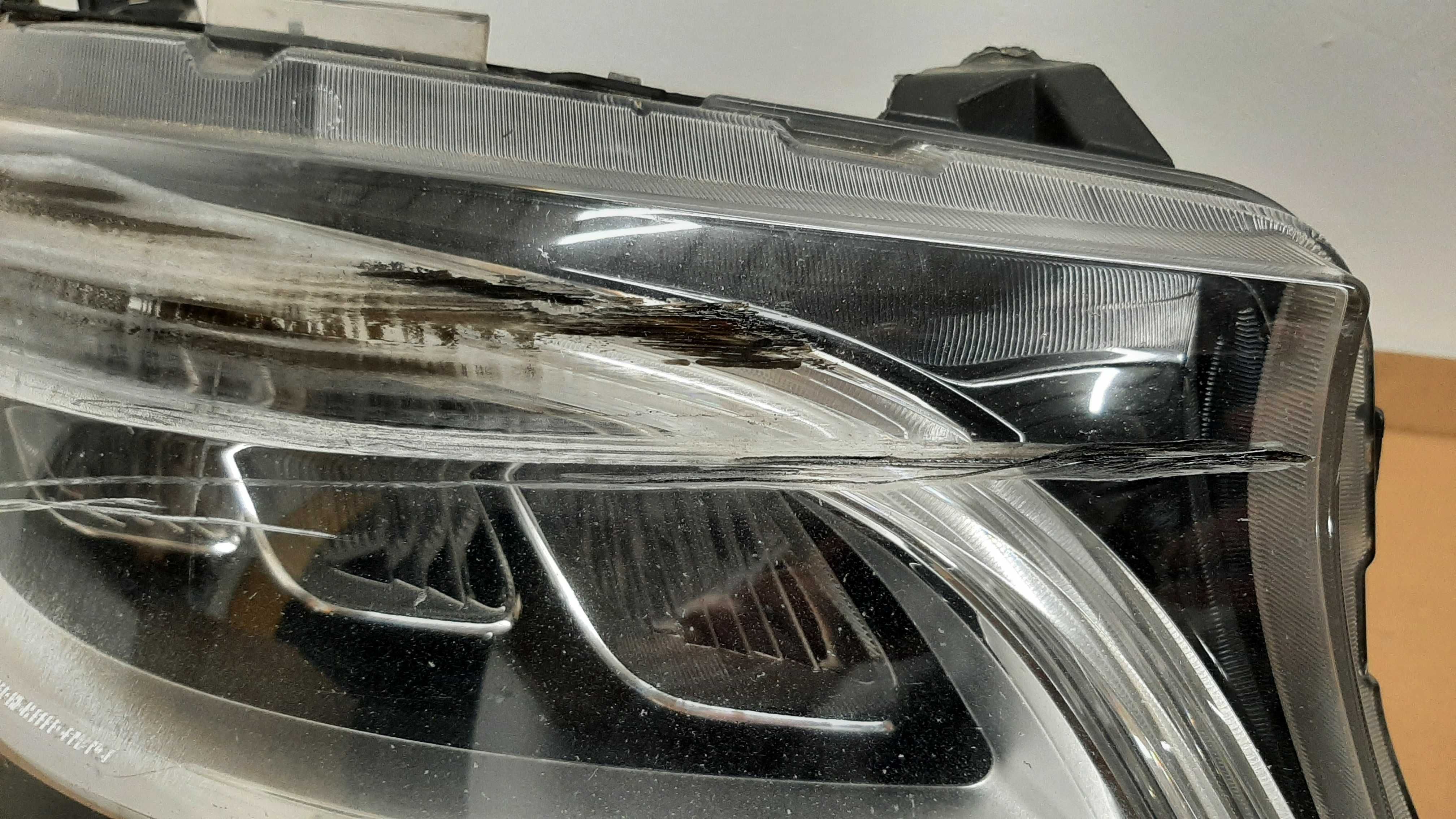 Mercedes Sprinter FULL LED - Фарове