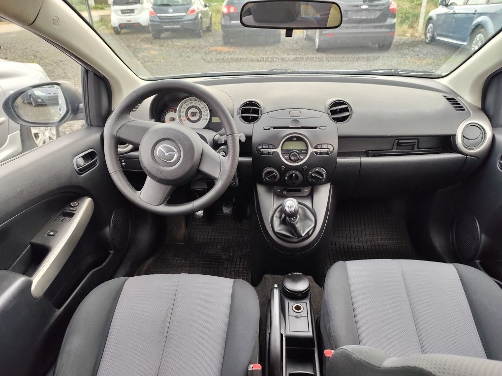 Mazda 2. An fabricație 2009. Motor 1,3 Benzină. Distracție pe lanț.