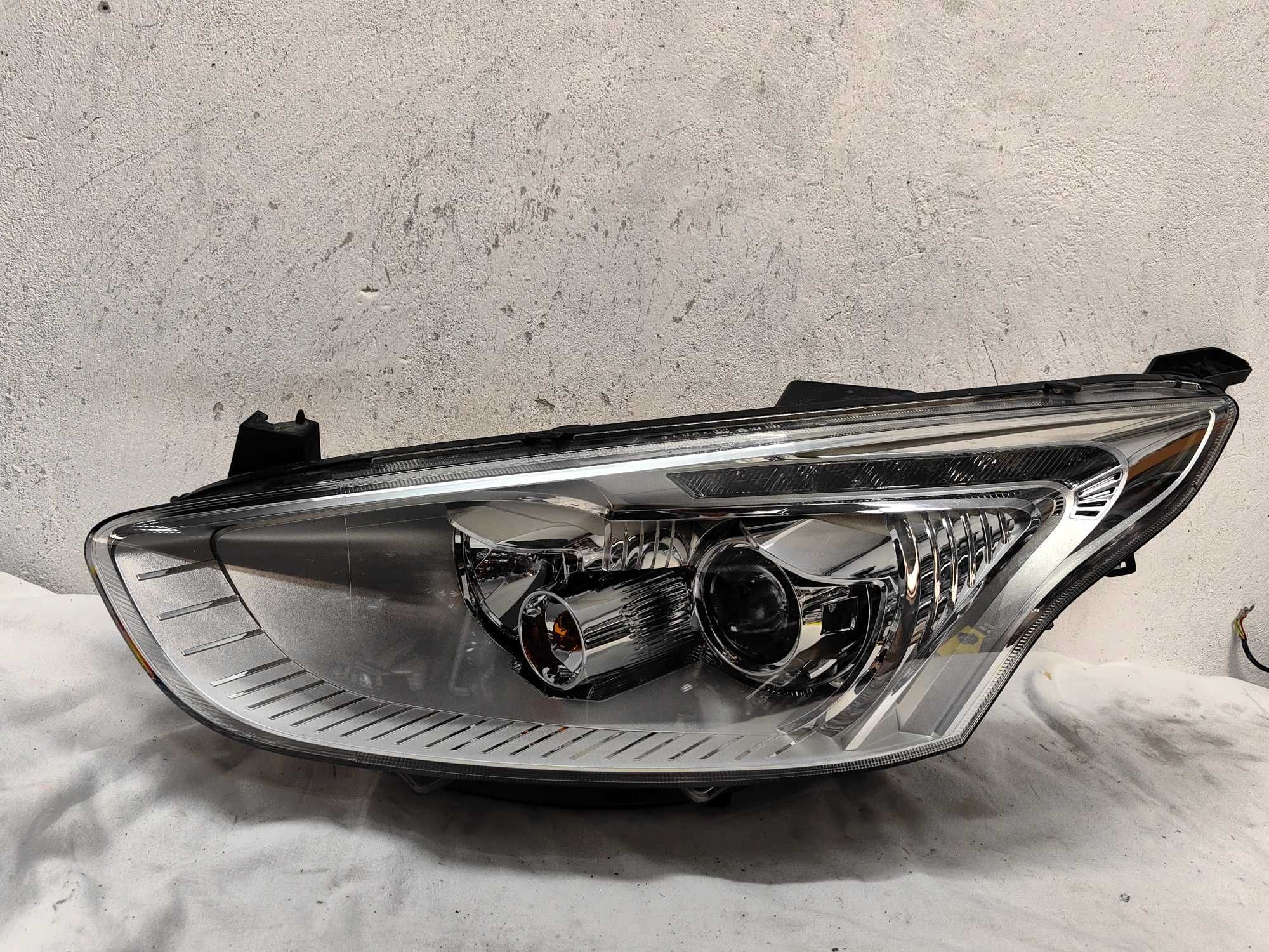 Оригинален фар Форд  Ford B-Max  Led