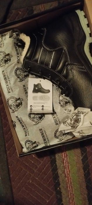 Обувь рабочая зимняя.