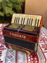 Vand acordeon Traviata