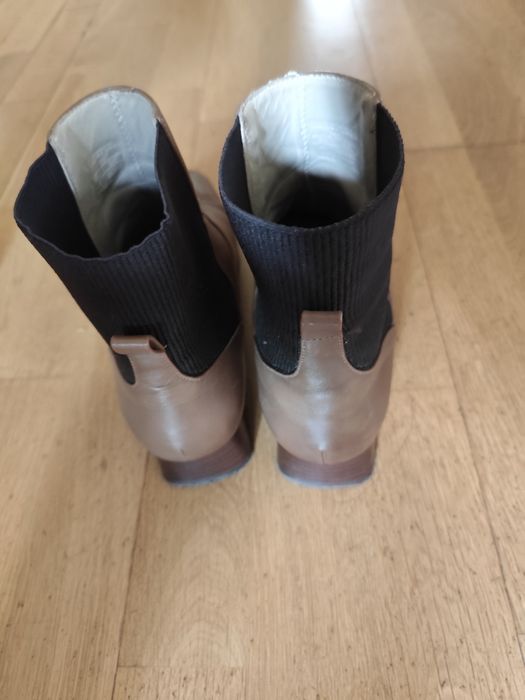 Подарявам кафяви боти от естествена кожа Massimo Dutti