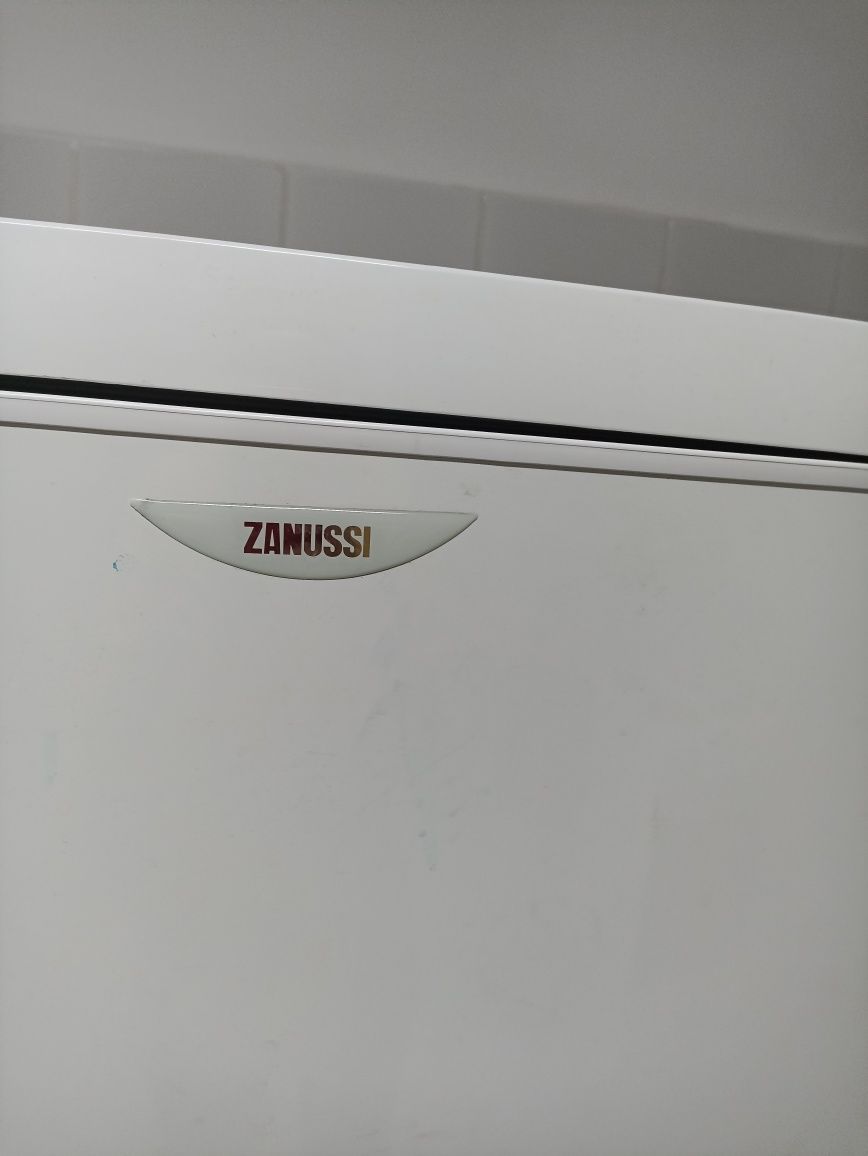 Холодильник Занусси