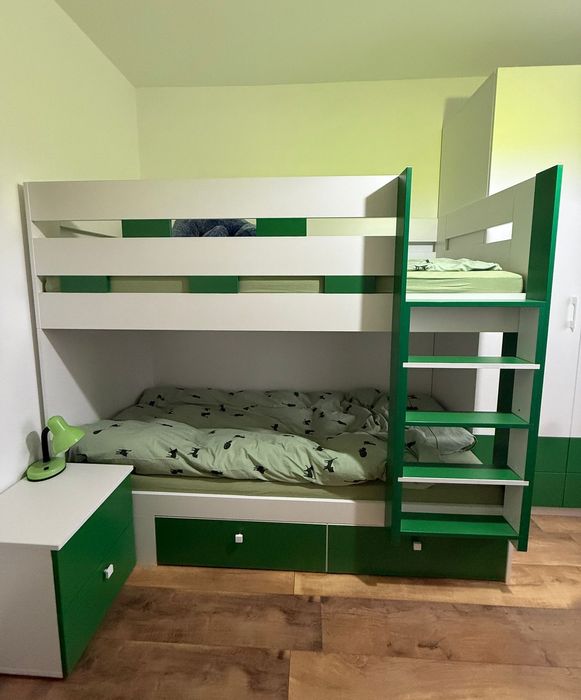 Pat copil supraetajat+dulap+noptieră