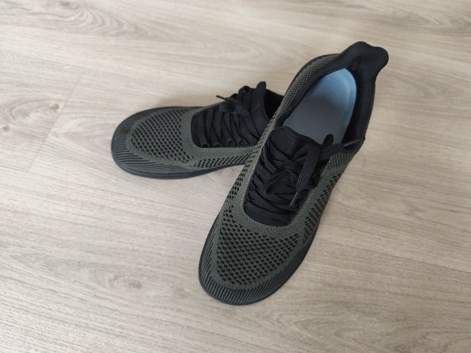 Спортни боси обувки