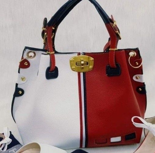 Set dama, super model, geanta +portofel, saculet,etichetă