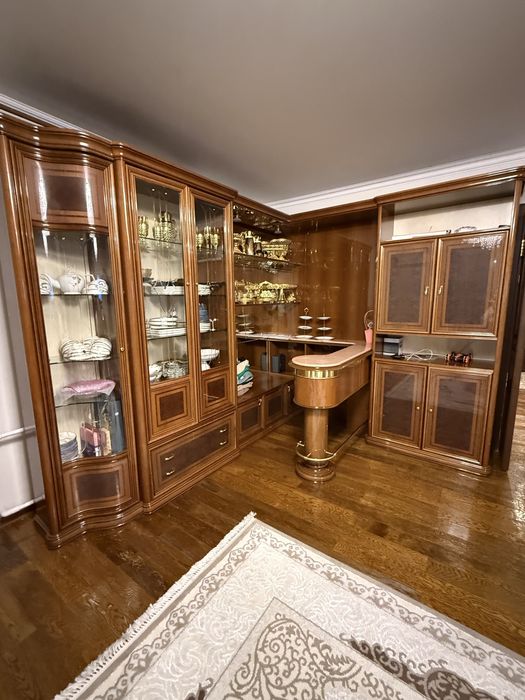 Продается гарнитур