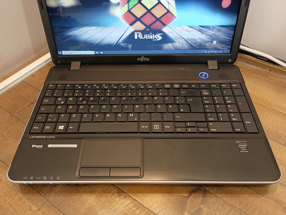 Лаптоп Fujitsu LifeBook A512 / 15.6"