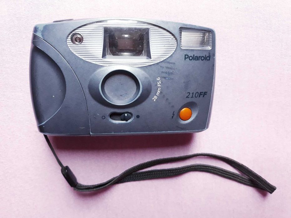 Лентов фотоапарат Polaroid