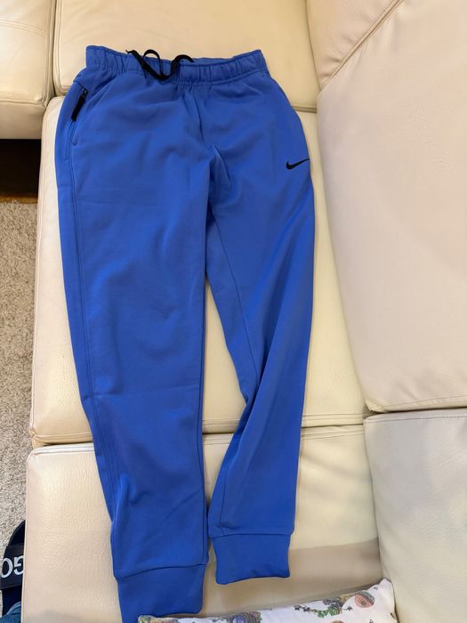 Мъжки анцуг Nike, размер S/M, като нов