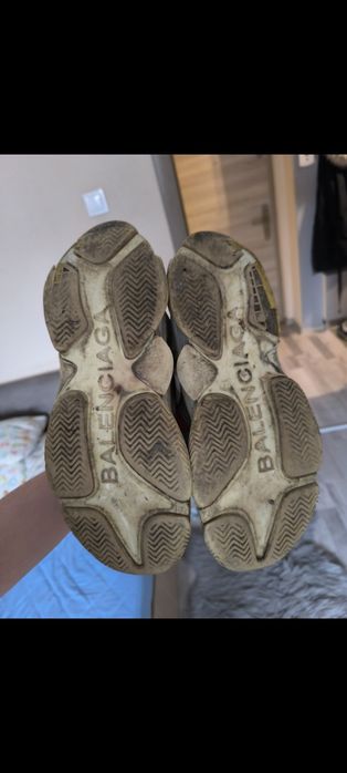 Adidași balengiaga triple S