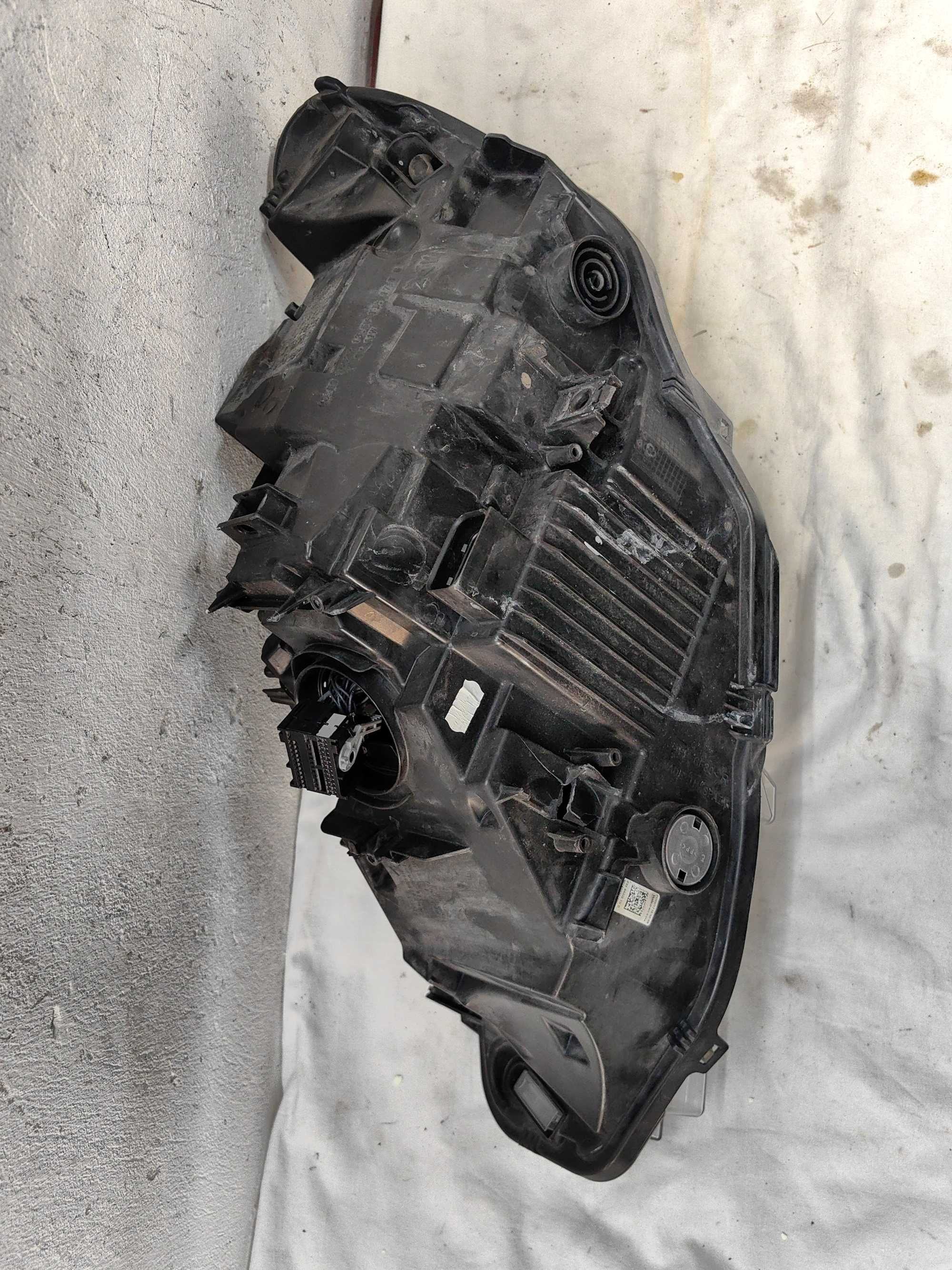 Оригинален фар БМВ  Ф32  BMW 4 F32 F32 F36 LCI Led