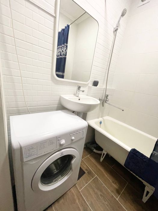 Сдается срочно квартира на шота руставели