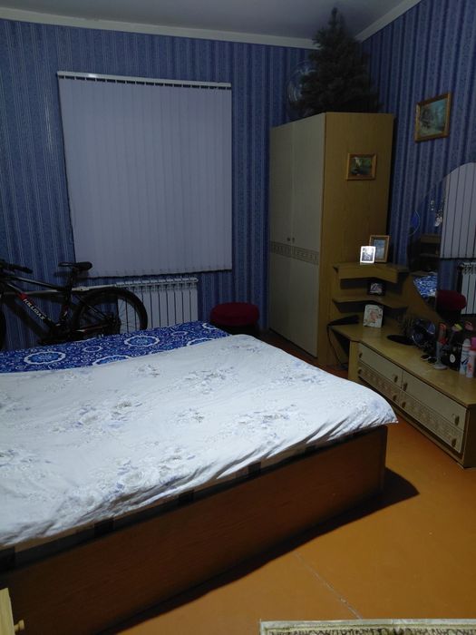 Продаётся спальный гарнитур