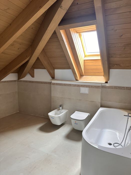 Casa stil bucovinean de inchiriat -Sf. Ilie