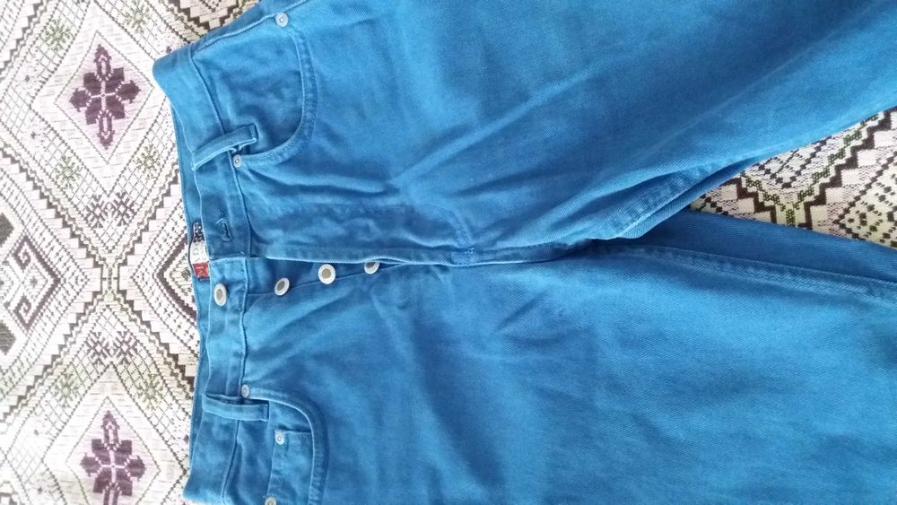 Дънки различни видове и цветове и 1 чифт джинси