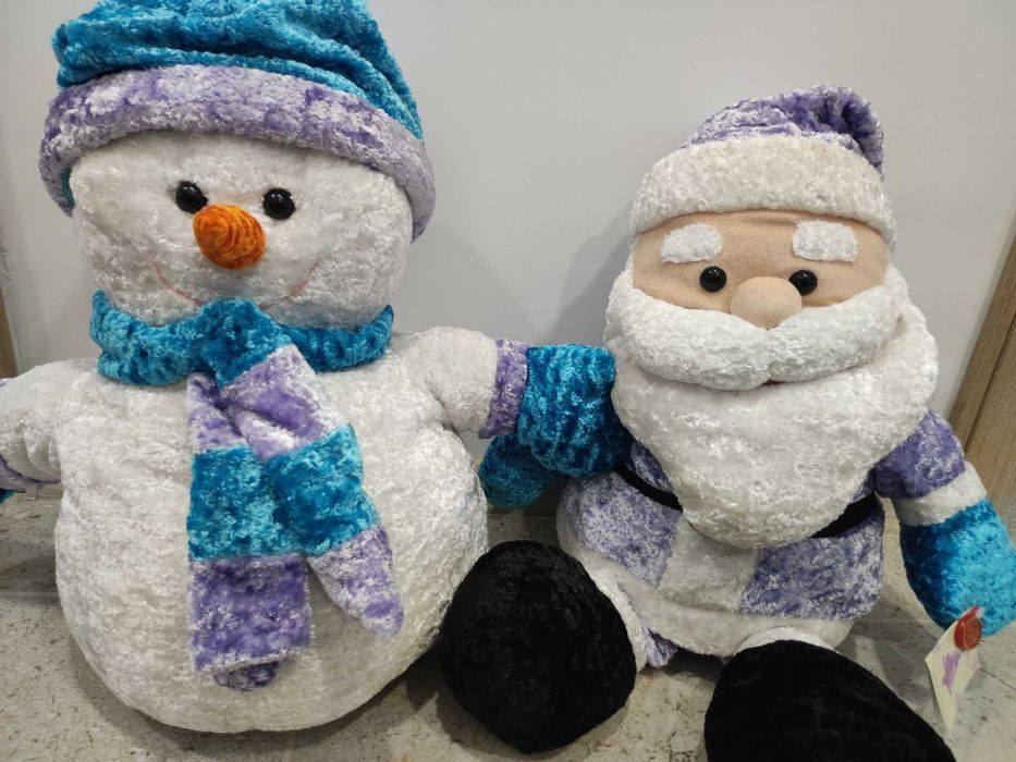 Снежен човек и дядо Коледа