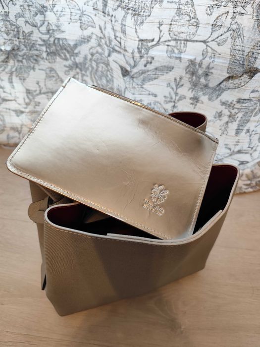 Vând geanta de piele