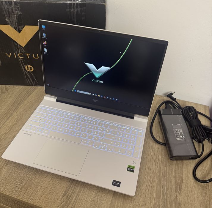HP Victus 16 RTX 4060 NOU folosit 2 zile Garantie jumate 2027 i7-13620