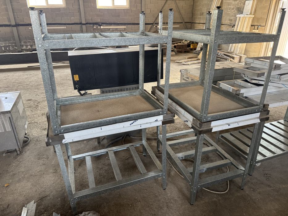 Разделочные столы из нержавеющей стали, стеллажи, полки