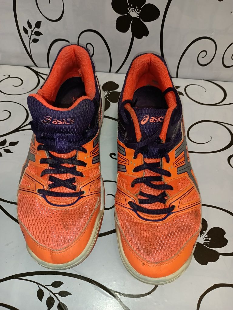 Asics Gel Rocket N39,5- 25 лв