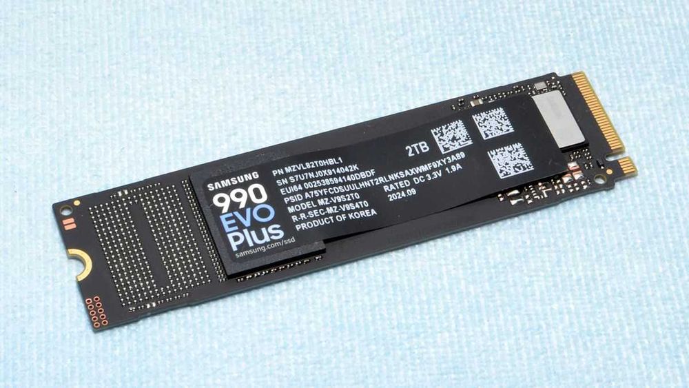 SSD накопитель - Samsung 990 EVO Plus 2TB - NVMe M.2 (7200 MB/s)