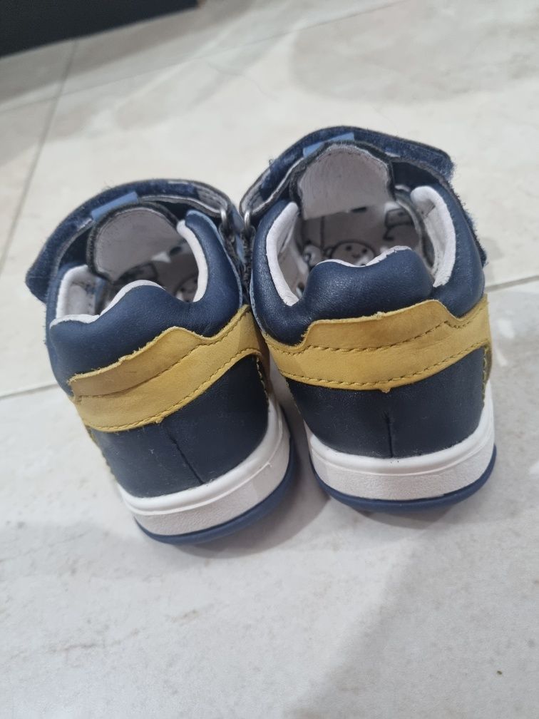 Sandale D D Step marimea 22