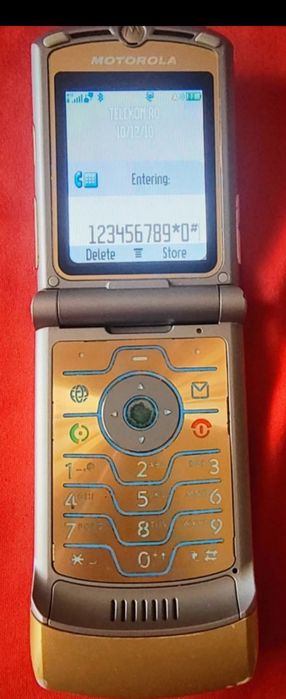 Motorola V3i D&G  ( decodat)
