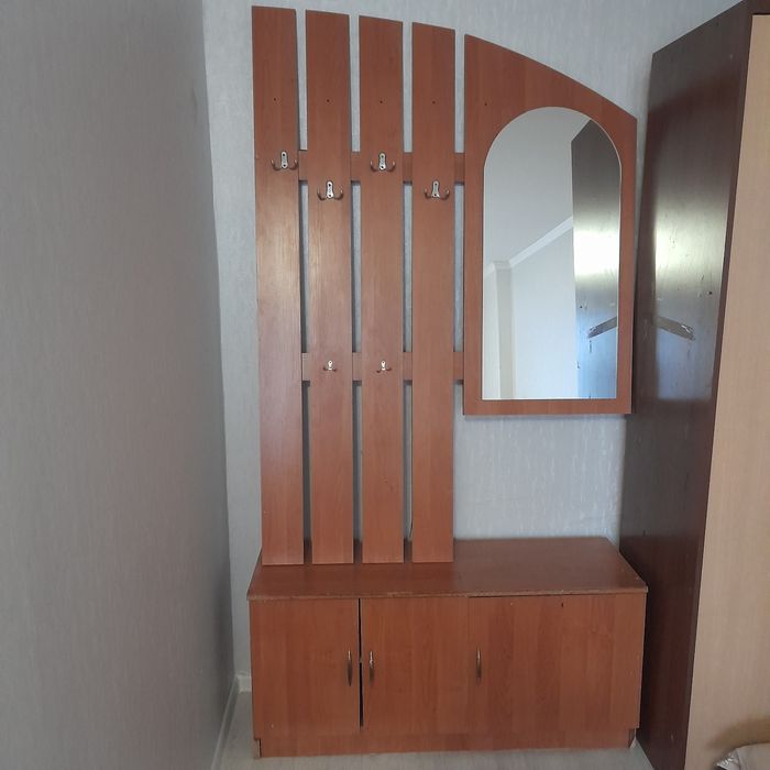 Продам срочно прихожая