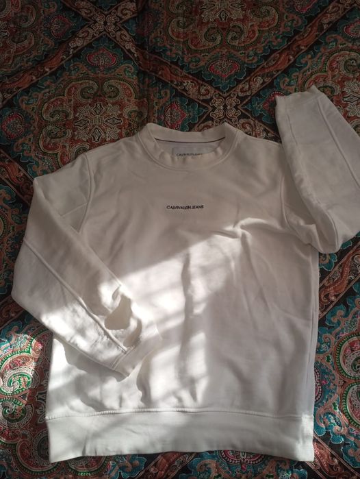 Продам свитшот Calvin Klein, оригинал