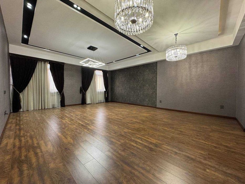 Продаётся 3-х комнатная квартира Новостройка Текстильная больница