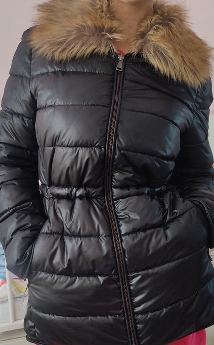 Продам новую молодежную курточку по низкой цене