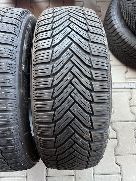2 броя Зимни Гуми 205//60/16 MICHELIN ДОТ: 2722