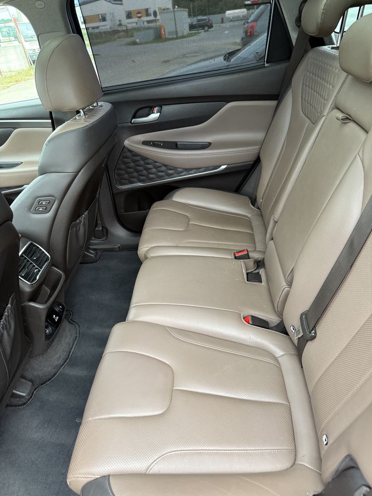 Hyundai Santa FE 4 an fabricatie 2021 impecabil
