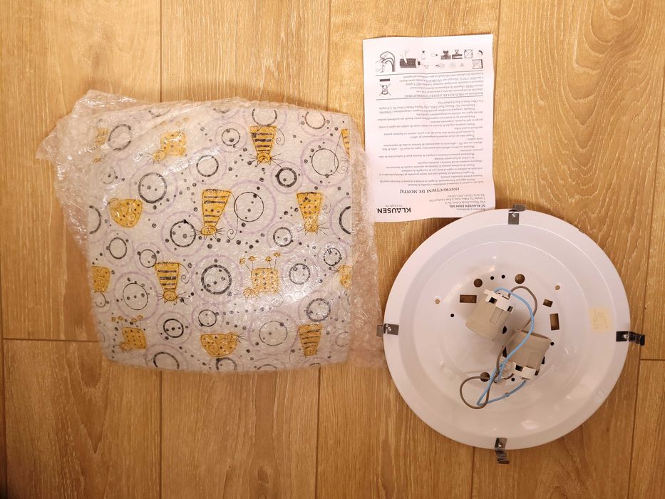 Plafoniera Aplica Klausen Ruffy 400, metal, abajur sticla cu desen