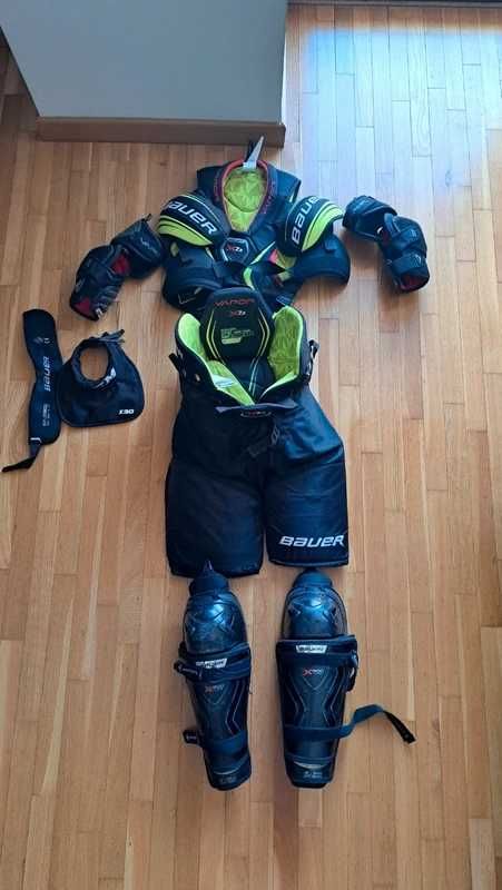 Echipament complet hochei, Bauer (gatiera CCM)