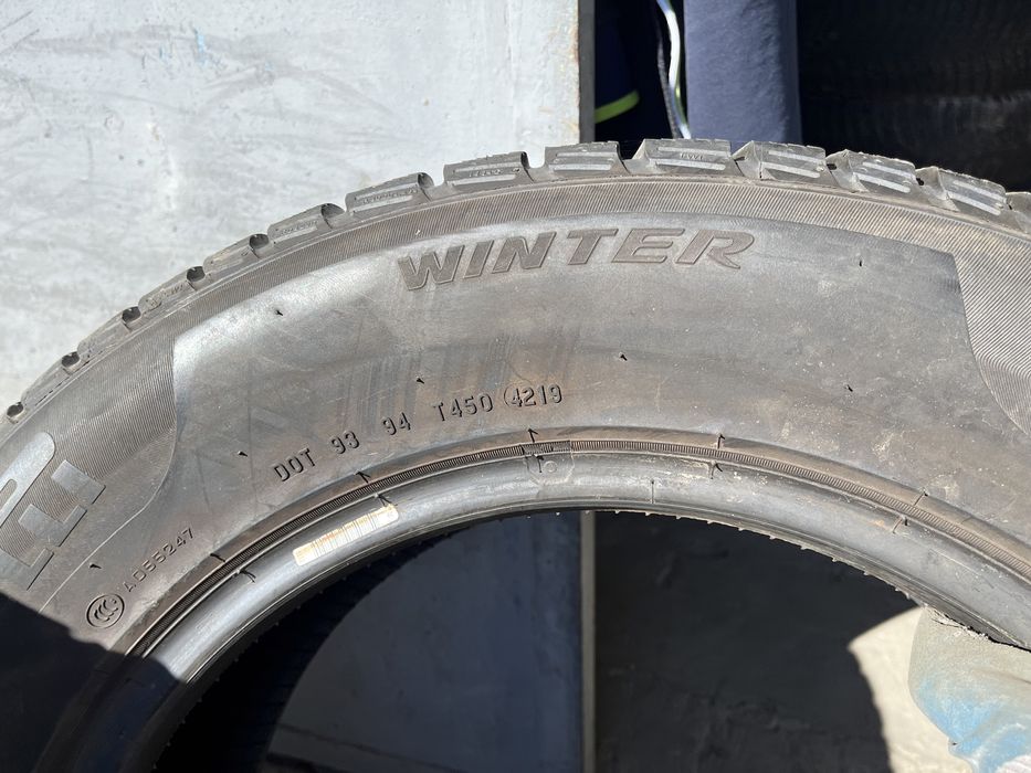 4 бр. зимни гуми 215/60/16 Pirelli DOT 4219 5 mm