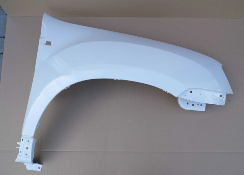 Bara fata noua vopsita alb 369 Dacia Duster 2010  - 2017