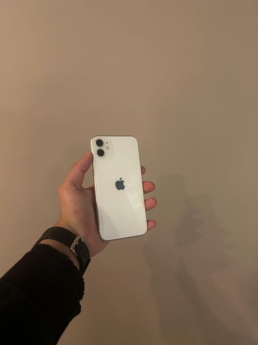 Продам iphone 11 на запчасти