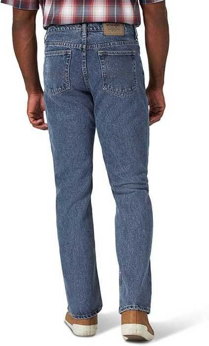Фирменные джинсы Wrangler из США. На подростка или худого мужчину.