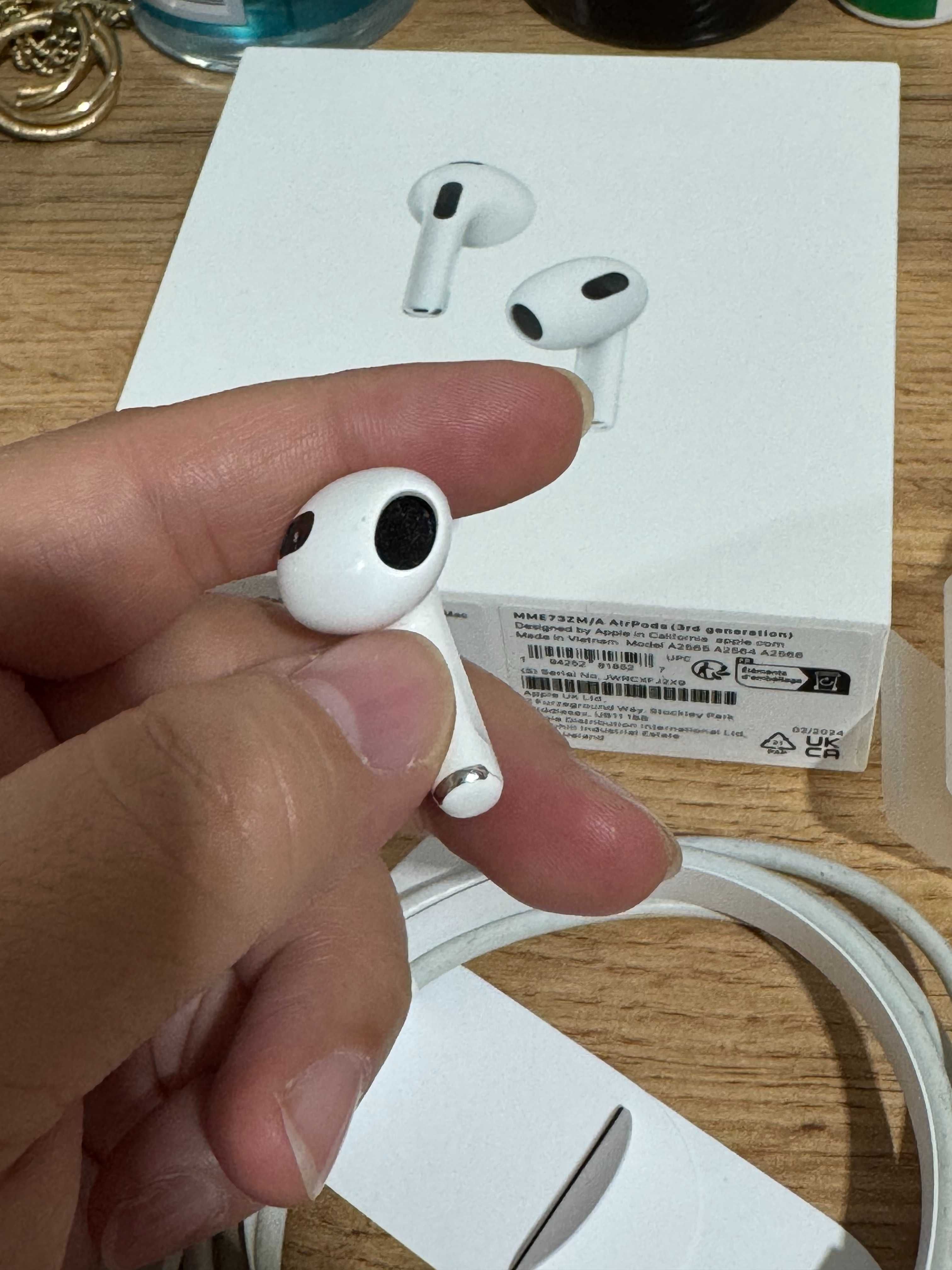 Зарядный кейс Apple AirPods 3 MagSafe Case