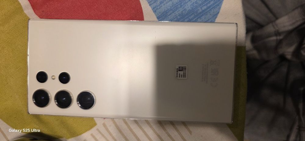 S23 ultra 256GB/8RAM