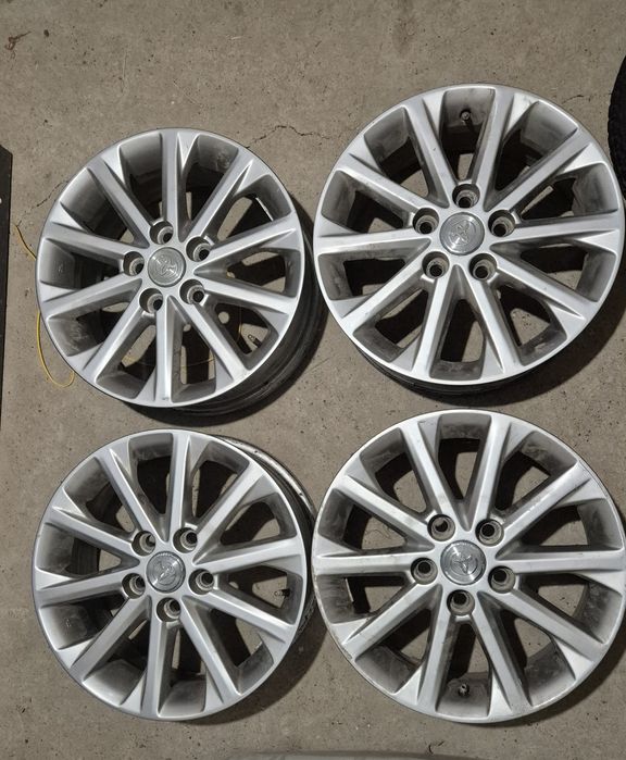 Диски тойота  R16 оригинал