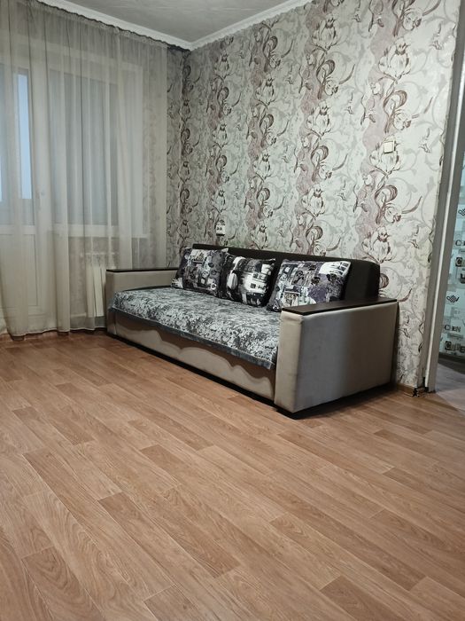 Сдается 1 комнатная квартира помесячно район 35 квартала д 18 ..