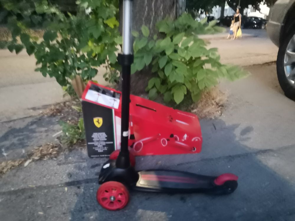Тротинетка Ferari