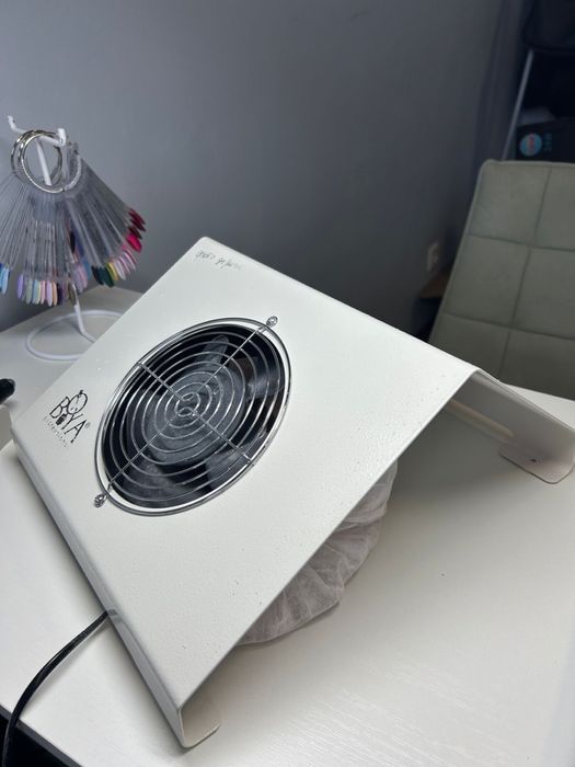 Продам вытяжку, пылесос мешковой