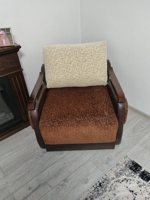 Canapea extensibila + 2 fotolii